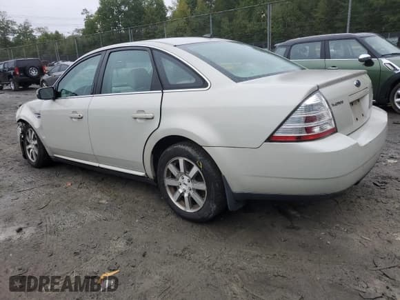 ✅ 2008 Ford Taurus SEL • VIN: 1FAHP24W78G154447 • Лот: 73690124. Опубликован ранее на Copart с пробегом 175 261 миль. Бесплатный доступ к архиву аукционных продаж из США и подробный отчёт об истории автомобиля на DreamBid. Изображение 2.