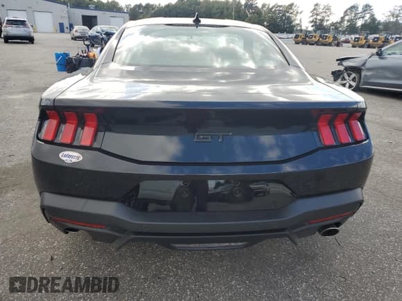 ✅ 2025 Ford Mustang GT • VIN: 1FA6P8CF0S5410913 • Lot: 85180425. Listed on Copart with 2,723 mi. Free auction sales archive from the USA and detailed vehicle history report at DreamBid. Image 6.