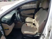 ✅ 2016 Hyundai Accent SE • VIN: KMHCT4AE8GU092446 • Лот: 61202843. Опубликован ранее на Copart с пробегом 83 918 миль. Бесплатный доступ к архиву аукционных продаж из США и подробный отчёт об истории автомобиля на DreamBid. Изображение 7.