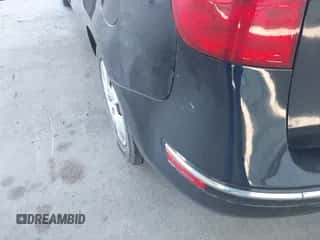 2010 Hyundai Elantra GLS with VIN KMHDC8AE3AU075346, listed as a IAAI auction lot 43450487 with 189,221 mi miles and . Bid and sale history available at DreamBid. Image 6.