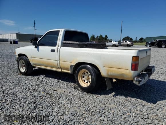 ✅ 1990 Toyota Pickup • VIN: JT4RN81R8L5050575 • Lot: 80267835. Wystawiony na Copart z przebiegiem Nie podano. Bezpłatny archiwum sprzedaży aukcyjnych z USA i szczegółowy raport historii pojazdu na DreamBid. Zdjęcie 2.