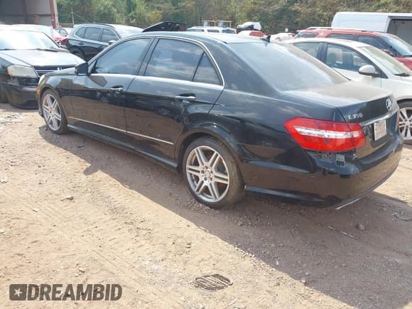 ✅ 2010 Mercedes-Benz E 350 Luxury • VIN: WDDHF5GB5AA166067 • Lot: 43140949. Listed on IAAI with 188,451 mi. Free auction sales archive from the USA and detailed vehicle history report at DreamBid. Image 3.