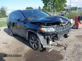 ✅ 2018 Jeep Compass Latitude • VIN: 3C4NJDBB8JT402684 • Lot: 43035970. Wystawiony na IAAI z przebiegiem 85 956 mil. Bezpłatny archiwum sprzedaży aukcyjnych z USA i szczegółowy raport historii pojazdu na DreamBid. Zdjęcie 1.