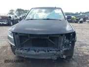 ✅ 2015 Chevrolet Suburban LT • VIN: 1GNSCJKC1FR591934 • Lot: 42403284. Wystawiony na IAAI z przebiegiem 299 882 mil. Bezpłatny archiwum sprzedaży aukcyjnych z USA i szczegółowy raport historii pojazdu na DreamBid. Zdjęcie 6.