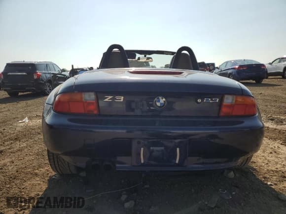 ✅ 1999 BMW Z3 2.5 • VIN: 4USCH9333XLG01957 • Lot: 68656055. Listed on Copart with 90,815 mi. Free auction sales archive from the USA and detailed vehicle history report at DreamBid. Image 6.