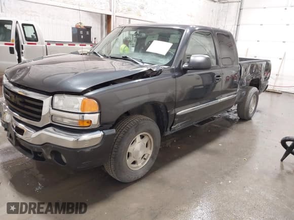 ✅ 2004 GMC Sierra 1500 SLE • VIN: 1GTEK19TX4E359805 • Лот: 43342409. Опубликован ранее на IAAI с пробегом 213 468 миль. Бесплатный доступ к архиву аукционных продаж из США и подробный отчёт об истории автомобиля на DreamBid. Изображение 2.