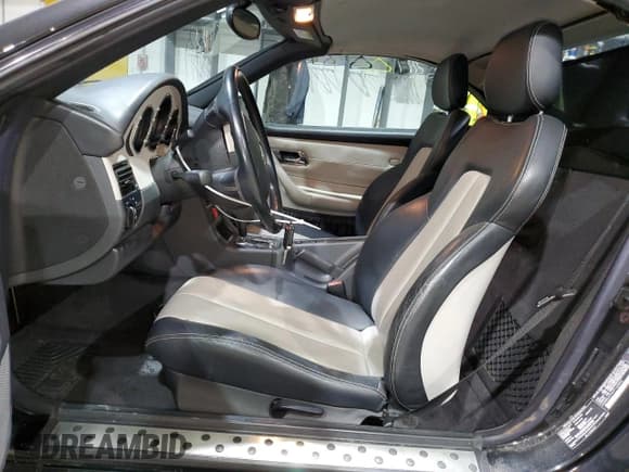 ✅ 2000 Mercedes-Benz SLK 230 Kompressor • VIN: WDBKK47F4YF165805 • Lot: 86942634. Listed on Copart with 86,624 mi. Free auction sales archive from the USA and detailed vehicle history report at DreamBid. Image 7.