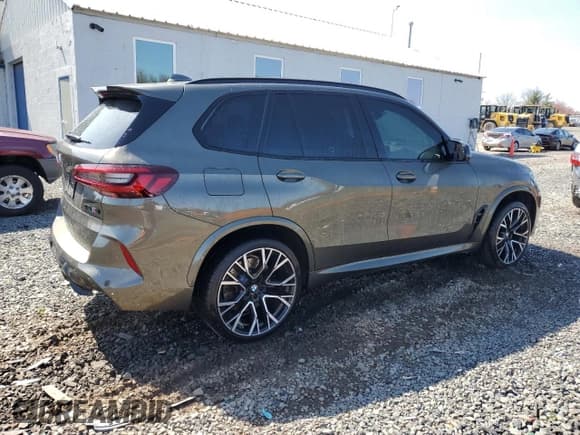 ✅ 2023 BMW X5 M • VIN: 5YMJU0C01P9P15368 • Лот: 50782505. Опубликован ранее на Copart с пробегом Не указан. Бесплатный доступ к архиву аукционных продаж из США и подробный отчёт об истории автомобиля на DreamBid. Изображение 3.