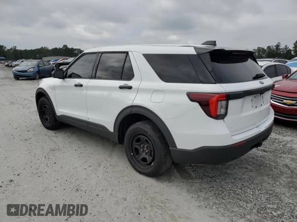 ✅ 2025 Ford Police Interceptor Utility • VIN: 1FM5K8AB7SGA05099 • Lot: 66682355. Listed on Copart with 10,403 mi. Free auction sales archive from the USA and detailed vehicle history report at DreamBid. Image 2.