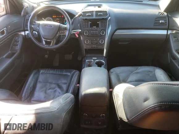 ✅ 2017 Ford Police Interceptor Utility • VIN: 1FM5K8AT4HGD44114 • Лот: 42593145. Опубликован ранее на Copart с пробегом 34 407 миль. Бесплатный доступ к архиву аукционных продаж из США и подробный отчёт об истории автомобиля на DreamBid. Изображение 8.