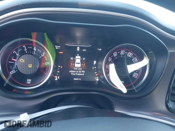 ✅ 2019 Dodge Challenger SXT • VIN: 2C3CDZAG1KH534631 • Lot: 43322768. Wystawiony na IAAI z przebiegiem 98 602 mil. Bezpłatny archiwum sprzedaży aukcyjnych z USA i szczegółowy raport historii pojazdu na DreamBid. Zdjęcie 15.