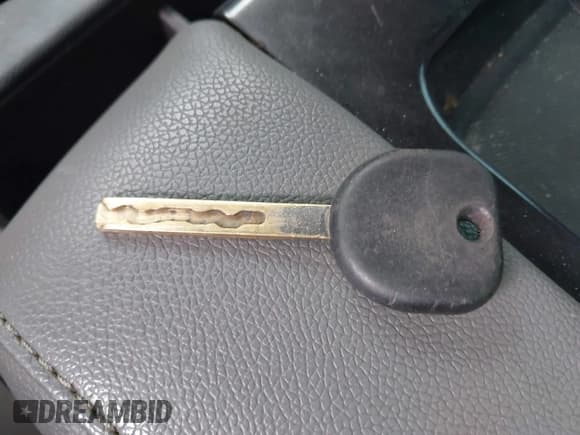 ✅ 2016 Chevrolet Silverado 1500 Work Truck • VIN: 1GCNCNEH2GZ356741 • Лот: 43453965. Опубликован ранее на IAAI с пробегом 97 966 миль. Бесплатный доступ к архиву аукционных продаж из США и подробный отчёт об истории автомобиля на DreamBid. Изображение 11.