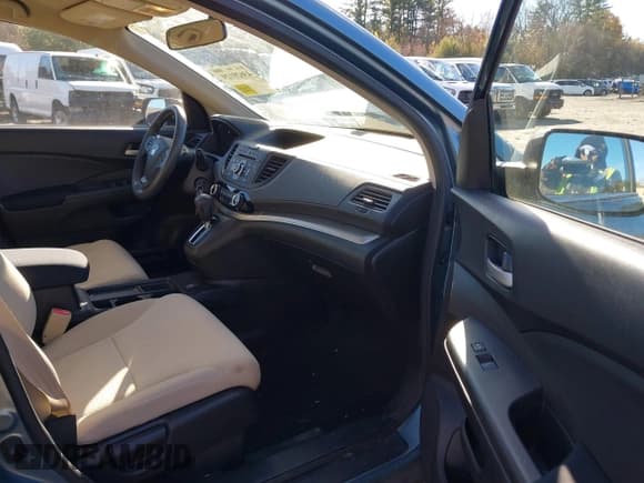 ✅ 2015 Honda CR-V LX • VIN: 2HKRM4H30FH616276 • Lot: 43620129. Listed on IAAI with 104,671 mi. Free auction sales archive from the USA and detailed vehicle history report at DreamBid. Image 5.