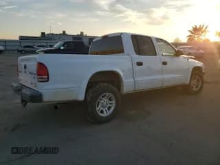 ✅ 2004 Dodge Dakota Sport • VIN: 1D7HL38K74S663700 • Lot: 86971564. Wystawiony na Copart z przebiegiem Nie podano. Bezpłatny archiwum sprzedaży aukcyjnych z USA i szczegółowy raport historii pojazdu na DreamBid. Zdjęcie 3.
