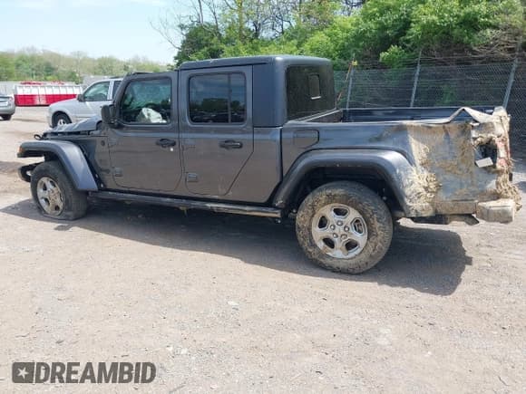 ✅ 2021 Jeep Gladiator Freedom • VIN: 1C6HJTAG3ML557932 • Лот: 42150245. Опубликован ранее на IAAI с пробегом 26 656 миль. Бесплатный доступ к архиву аукционных продаж из США и подробный отчёт об истории автомобиля на DreamBid. Изображение 3.