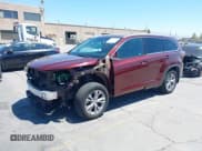 ✅ 2015 Toyota Highlander XLE • VIN: 5TDJKRFH6FS143993 • Лот: 42989974. Опубликован ранее на IAAI с пробегом 42 828 миль. Бесплатный доступ к архиву аукционных продаж из США и подробный отчёт об истории автомобиля на DreamBid. Изображение 2.