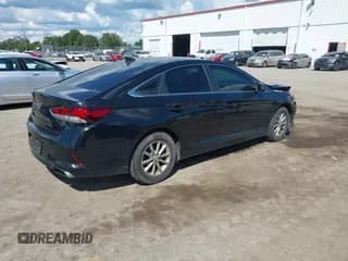 ✅ 2019 Hyundai Sonata SE • VIN: 5NPE24AF0KH779335 • Лот: 43294552. Опубликован ранее на IAAI с пробегом 134 313 миль. Бесплатный доступ к архиву аукционных продаж из США и подробный отчёт об истории автомобиля на DreamBid. Изображение 4.