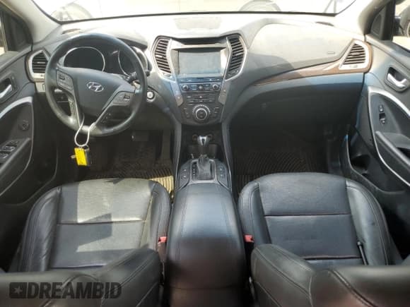 ✅ 2017 Hyundai Santa Fe Ultimate • VIN: 5XYZWDLA5HG491611 • Лот: 61615324. Опубликован ранее на Copart с пробегом Не указан. Бесплатный доступ к архиву аукционных продаж из США и подробный отчёт об истории автомобиля на DreamBid. Изображение 8.