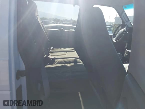 ✅ 2008 Ford Econoline Passenger XL • VIN: 1FDNE31L78DB34232 • Lot: 43516598. Listed on IAAI with 100,537 mi. Free auction sales archive from the USA and detailed vehicle history report at DreamBid. Image 8.