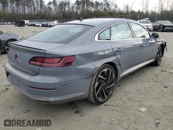 ✅ 2023 Volkswagen Arteon SEL Premium R-Line • VIN: WVWTR7AN3PE012422 • Лот: 46665495. Опубликован ранее на Copart с пробегом 15 627 миль. Бесплатный доступ к архиву аукционных продаж из США и подробный отчёт об истории автомобиля на DreamBid. Изображение 3.