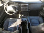 ✅ 2003 Dodge Durango SLT Plus • VIN: 1D4HS58N23F594685 • Лот: 81775725. Опубликован ранее на Copart с пробегом 346 844 миль. Бесплатный доступ к архиву аукционных продаж из США и подробный отчёт об истории автомобиля на DreamBid. Изображение 8.