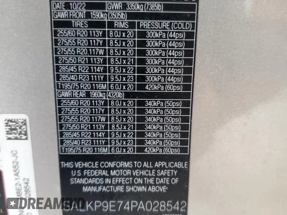 ✅ 2023 Land Rover Range Rover SE • VIN: SALKP9E74PA028542 • Lot: 47986865. Wystawiony na Copart z przebiegiem 22 902 mil. Bezpłatny archiwum sprzedaży aukcyjnych z USA i szczegółowy raport historii pojazdu na DreamBid. Zdjęcie 13.