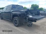✅ 2022 Toyota Tundra SR5 • VIN: 5TFLA5ABXNX012243 • Lot: 42544470. Wystawiony na IAAI z przebiegiem 43 629 mil. Bezpłatny archiwum sprzedaży aukcyjnych z USA i szczegółowy raport historii pojazdu na DreamBid. Zdjęcie 3.