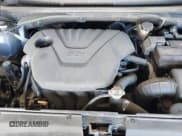 ✅ 2017 Hyundai Veloster • VIN: KMHTC6AD7HU321025 • Lot: 41432334. Wystawiony na IAAI z przebiegiem 88 647 mil. Bezpłatny archiwum sprzedaży aukcyjnych z USA i szczegółowy raport historii pojazdu na DreamBid. Zdjęcie 10.