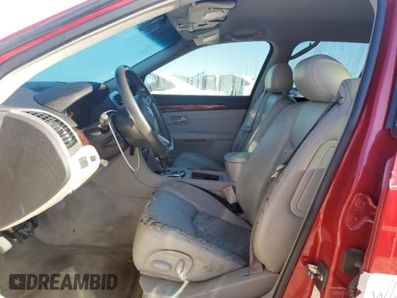 ✅ 2009 Cadillac SRX RWD • VIN: 1GYEE637890108750 • Lot: 74232784. Wystawiony na Copart z przebiegiem Nie podano. Bezpłatny archiwum sprzedaży aukcyjnych z USA i szczegółowy raport historii pojazdu na DreamBid. Zdjęcie 7.