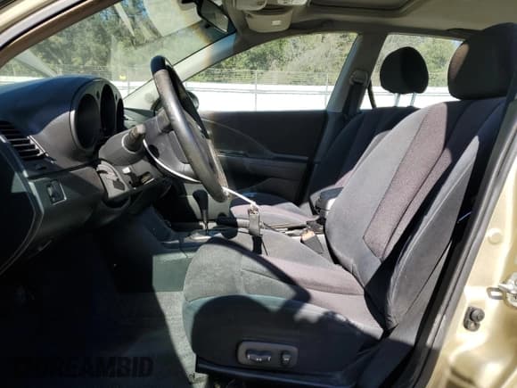 ✅ 2002 Nissan Altima SE • VIN: 1N4BL11D62C208785 • Lot: 91970935. Wystawiony na Copart z przebiegiem 112 304 mil. Bezpłatny archiwum sprzedaży aukcyjnych z USA i szczegółowy raport historii pojazdu na DreamBid. Zdjęcie 7.