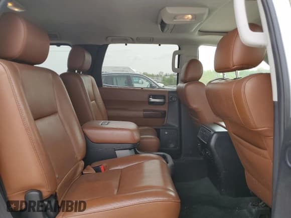 ✅ 2013 Toyota Sequoia Platinum • VIN: 5TDDW5G16DS073145 • Lot: 54942985. Listed on Copart with 265,738 mi. Free auction sales archive from the USA and detailed vehicle history report at DreamBid. Image 11.