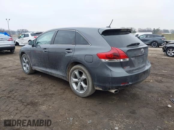✅ 2015 Toyota Venza XLE • VIN: 4T3ZK3BB8FU071131 • Lot: 41186719. Listed on IAAI with 131,807 mi. Free auction sales archive from the USA and detailed vehicle history report at DreamBid. Image 3.