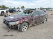 ✅ 2013 Volkswagen Passat SE • VIN: 1VWBN7A3XDC058825 • Lot: 43398327. Wystawiony na IAAI z przebiegiem 113 969 mil. Bezpłatny archiwum sprzedaży aukcyjnych z USA i szczegółowy raport historii pojazdu na DreamBid. Zdjęcie 2.