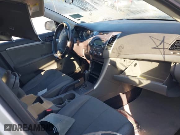 ✅ 2009 Hyundai Sonata SE • VIN: 5NPEU46F19H438684 • Лот: 41680043. Опубликован ранее на IAAI с пробегом Не указан. Бесплатный доступ к архиву аукционных продаж из США и подробный отчёт об истории автомобиля на DreamBid. Изображение 5.