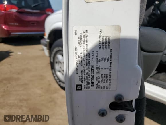 ✅ 2001 Chevrolet Blazer LT • VIN: 1GNDT13W012207791 • Lot: 65397295. Wystawiony na Copart z przebiegiem 202 389 mil. Bezpłatny archiwum sprzedaży aukcyjnych z USA i szczegółowy raport historii pojazdu na DreamBid. Zdjęcie 13.