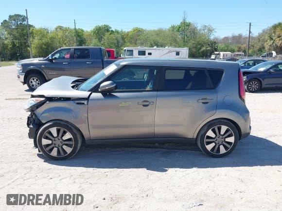 ✅ 2016 Kia Soul + • VIN: KNDJX3A55G7372205 • Лот: 41765370. Опубликован ранее на IAAI с пробегом 81 800 миль. Бесплатный доступ к архиву аукционных продаж из США и подробный отчёт об истории автомобиля на DreamBid. Изображение 15.