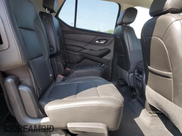 ✅ 2020 Chevrolet Traverse LT • VIN: 1GNEVHKW0LJ259892 • Lot: 81044815. Wystawiony na Copart z przebiegiem 99 296 mil. Bezpłatny archiwum sprzedaży aukcyjnych z USA i szczegółowy raport historii pojazdu na DreamBid. Zdjęcie 11.