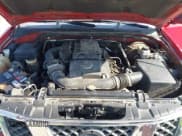 ✅ 2005 Nissan Frontier SE • VIN: 1N6AD06U05C400310 • Lot: 43004837. Wystawiony na IAAI z przebiegiem 234 676 mil. Bezpłatny archiwum sprzedaży aukcyjnych z USA i szczegółowy raport historii pojazdu na DreamBid. Zdjęcie 10.