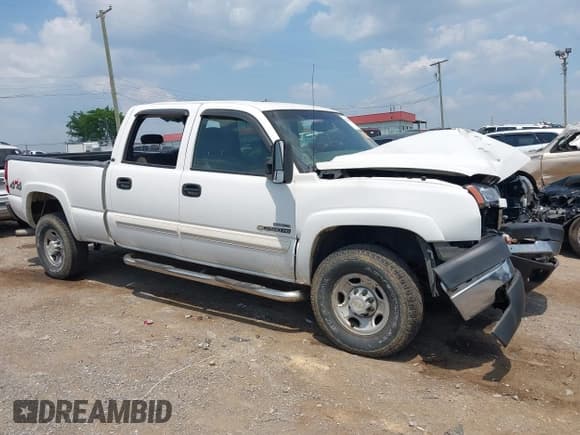 ✅ 2006 Chevrolet Silverado 2500HD LT3 • VIN: 1GCHK23D86F179644 • Лот: 42412017. Опубликован ранее на IAAI с пробегом 431 521 миль. Бесплатный доступ к архиву аукционных продаж из США и подробный отчёт об истории автомобиля на DreamBid. Изображение 13.