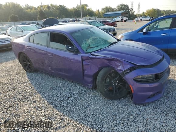 ✅ 2018 Dodge Charger SXT • VIN: 2C3CDXBGXJH336745 • Lot: 59794925. Wystawiony na Copart z przebiegiem 107 979 mil. Bezpłatny archiwum sprzedaży aukcyjnych z USA i szczegółowy raport historii pojazdu na DreamBid. Zdjęcie 4.