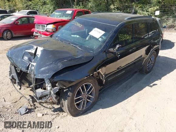 ✅ 2019 Jeep Grand Cherokee Limited • VIN: 1C4RJFBG2KC759025 • Lot: 43393863. Listed on IAAI with 73,967 mi. Free auction sales archive from the USA and detailed vehicle history report at DreamBid. Image 19.