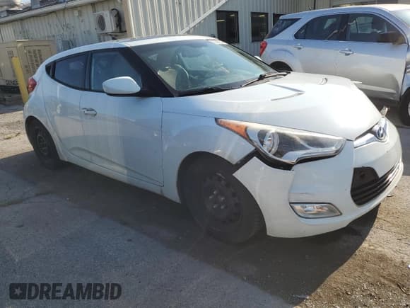 ✅ 2012 Hyundai Veloster w/Red Int • VIN: KMHTC6AD5CU078758 • Lot: 70597854. Wystawiony na Copart z przebiegiem 82 897 mil. Bezpłatny archiwum sprzedaży aukcyjnych z USA i szczegółowy raport historii pojazdu na DreamBid. Zdjęcie 4.