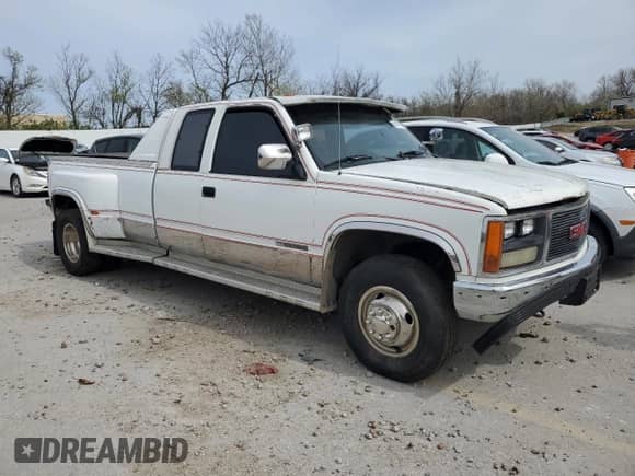 ✅ 1989 GMC Sierra 1500 • VIN: 2GTHC39K3K1532298 • Lot: 51497065. Listed on Copart with 233,797 mi. Free auction sales archive from the USA and detailed vehicle history report at DreamBid. Image 4.