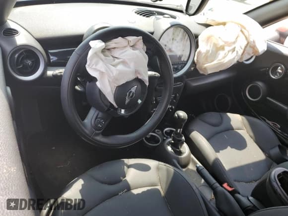 ✅ 2014 MINI Coupe • VIN: WMWSX1C53ET507902 • Лот: 64094884. Опубликован ранее на Copart с пробегом Не указан. Бесплатный доступ к архиву аукционных продаж из США и подробный отчёт об истории автомобиля на DreamBid. Изображение 8.