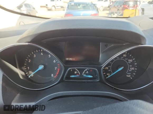 ✅ 2018 Ford Escape SE • VIN: 1FMCU9GD1JUB01911 • Lot: 80621525. Wystawiony na Copart z przebiegiem 91 262 mil. Bezpłatny archiwum sprzedaży aukcyjnych z USA i szczegółowy raport historii pojazdu na DreamBid. Zdjęcie 9.