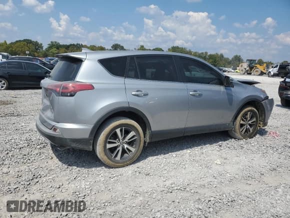 ✅ 2018 Toyota RAV4 XLE • VIN: JTMWFREV4JD125823 • Lot: 80745845. Wystawiony na Copart z przebiegiem 117 709 mil. Bezpłatny archiwum sprzedaży aukcyjnych z USA i szczegółowy raport historii pojazdu na DreamBid. Zdjęcie 3.