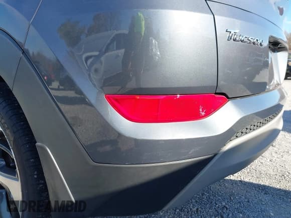 ✅ 2017 Hyundai Tucson Sport • VIN: KM8J3CA20HU429359 • Lot: 43643292. Wystawiony na IAAI z przebiegiem 125 049 mil. Bezpłatny archiwum sprzedaży aukcyjnych z USA i szczegółowy raport historii pojazdu na DreamBid. Zdjęcie 18.