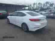 2017 Hyundai Elantra SE z VIN 5NPD84LF3HH180364, wystawiony jako IAAI lot #43339099 z przebiegiem 153 436 mil mil oraz . Historia ofert i sprzedaży dostępna na DreamBid. Obrazek 3.