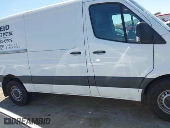 ✅ 2023 Mercedes-Benz Sprinter Cargo • VIN: W1Y40BHY1PT125553 • Лот: 42828695. Опубликован ранее на IAAI с пробегом 52 209 миль. Бесплатный доступ к архиву аукционных продаж из США и подробный отчёт об истории автомобиля на DreamBid. Изображение 14.