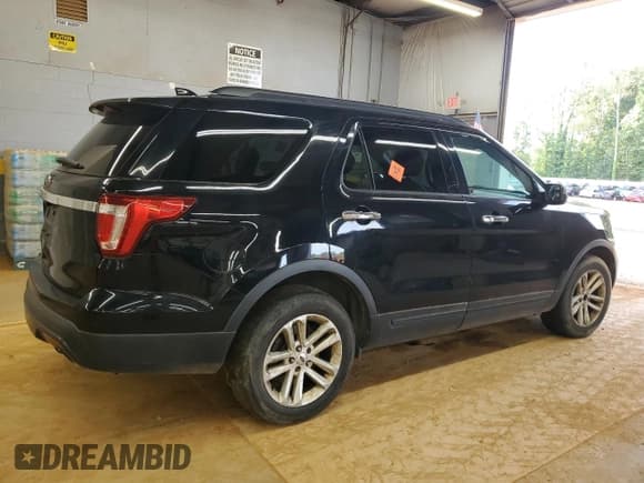 ✅ 2017 Ford Explorer • VIN: 1FM5K7B8XHGC72341 • Lot: 82176195. Listed on Copart with 222,925 mi. Free auction sales archive from the USA and detailed vehicle history report at DreamBid. Image 3.
